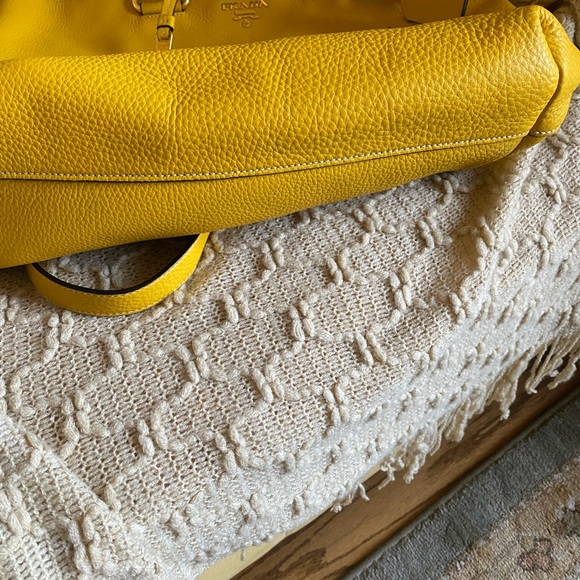 Prada Bag w/ 2 long crossbody straps - Picture 8 of 16